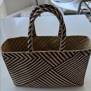 Striped Woven Tote Bag Excellent. NWOT✨